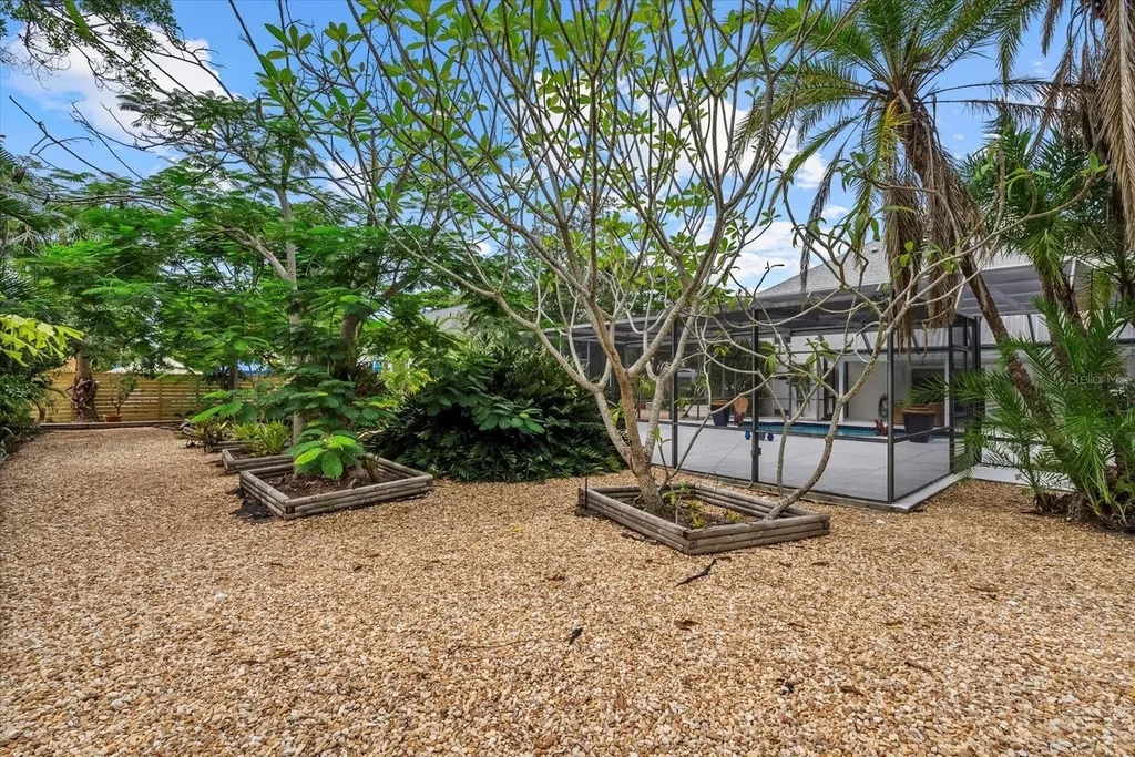 854 Norsota Way Sarasota FL 34242