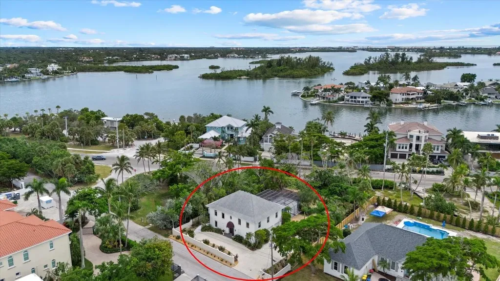 854 Norsota Way Sarasota FL 34242