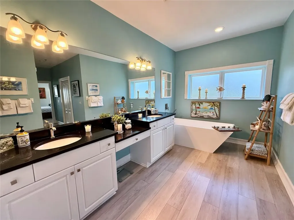 423 S Atlantic Avenue New Smyrna Beach FL 32169