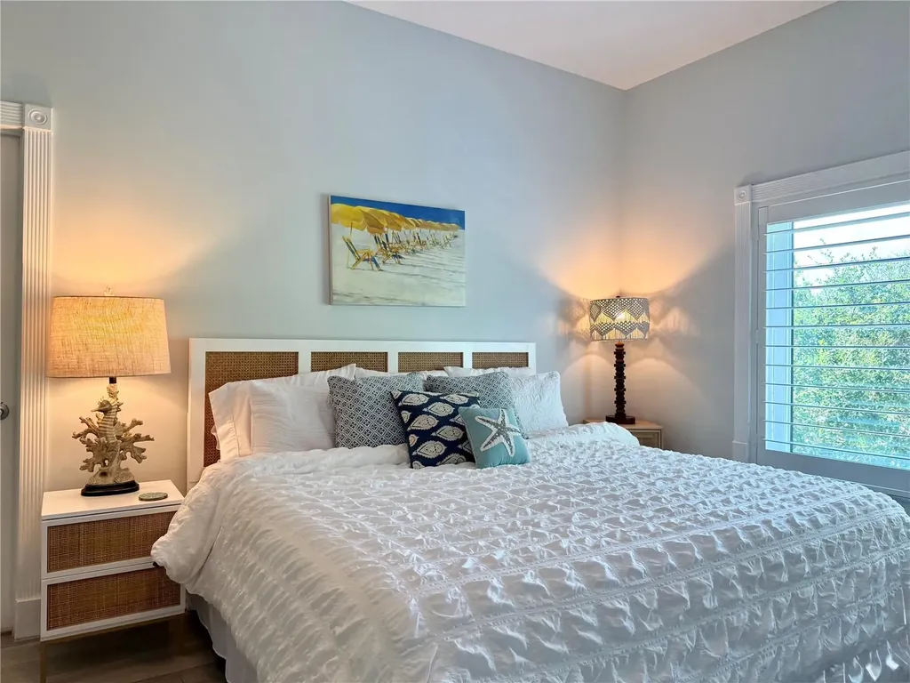 423 S Atlantic Avenue New Smyrna Beach FL 32169