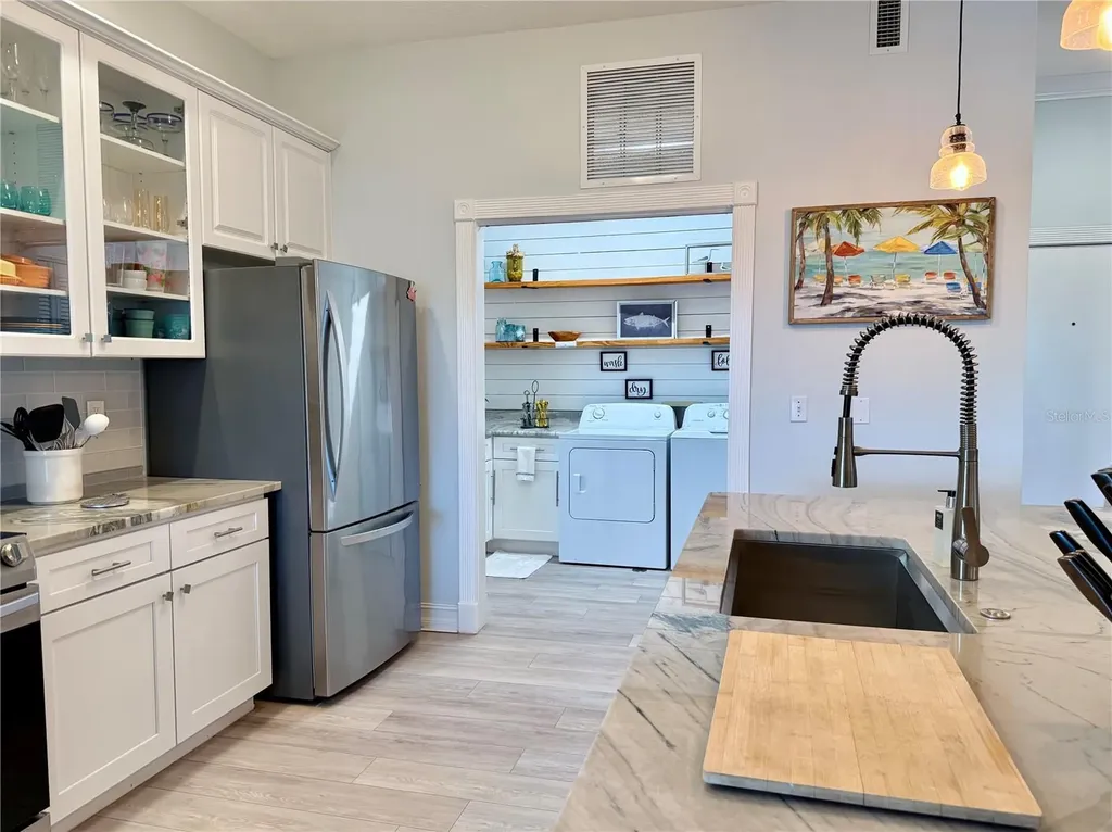 423 S Atlantic Avenue New Smyrna Beach FL 32169