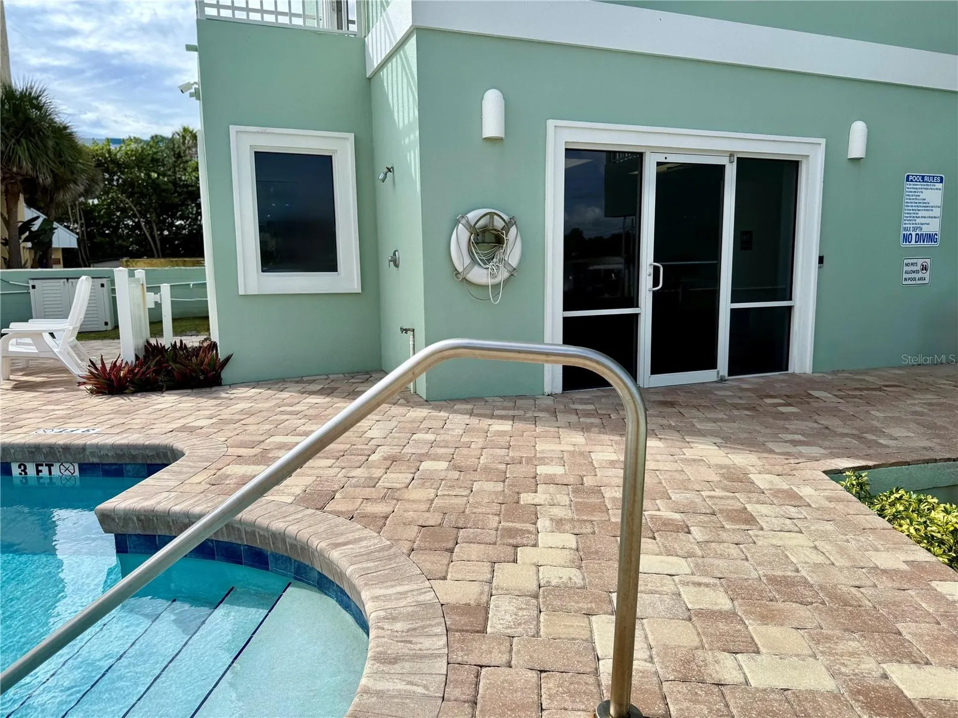 423 S Atlantic Avenue New Smyrna Beach FL 32169