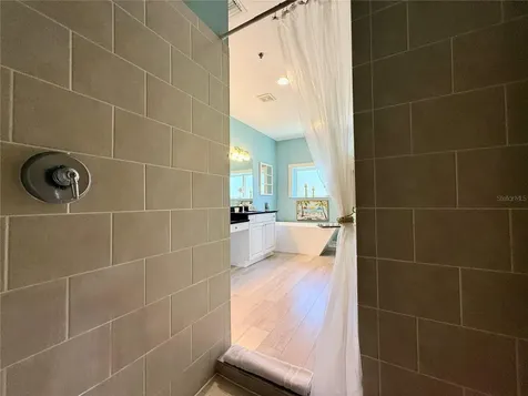 423 S Atlantic Avenue New Smyrna Beach FL 32169