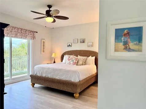 423 S Atlantic Avenue New Smyrna Beach FL 32169