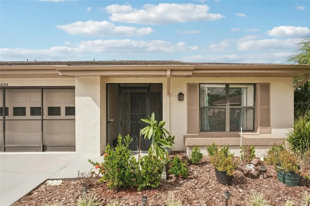 1604 Leland Drive Sun City Center FL 33573