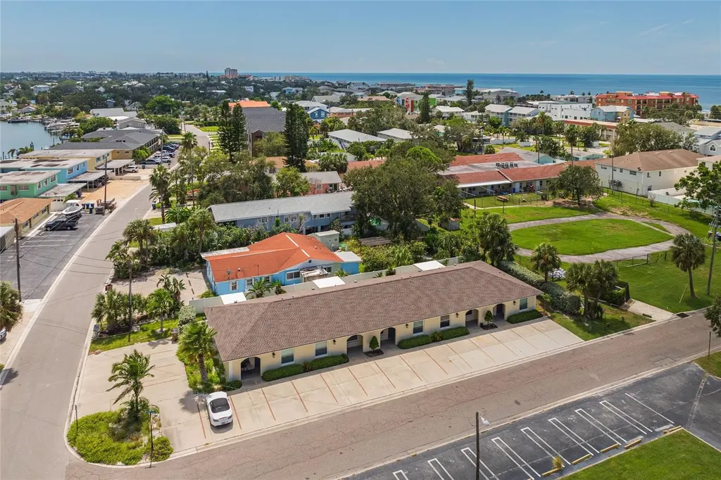 2308 Bay Boulevard Indian Rocks Beach FL 33785