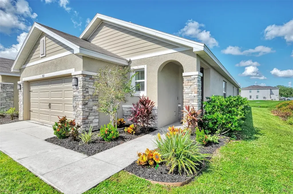 3812 Golden Oriole Parkway Sarasota FL 34232