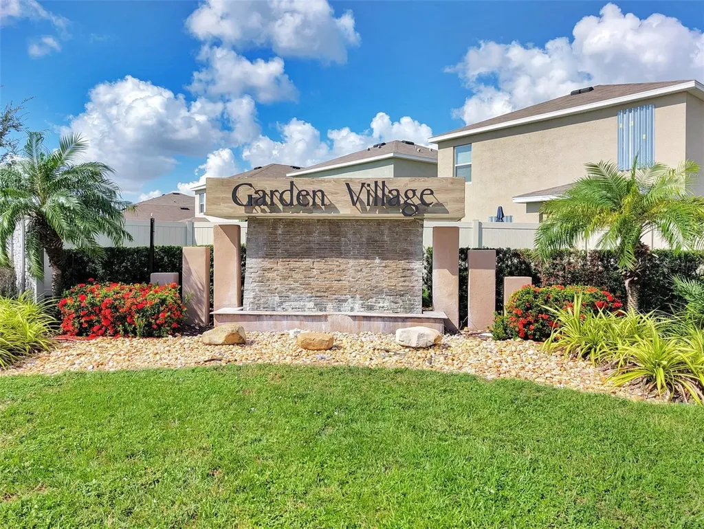 3812 Golden Oriole Parkway Sarasota FL 34232