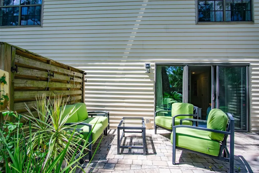 1515 Bayshore Boulevard Dunedin FL 34698