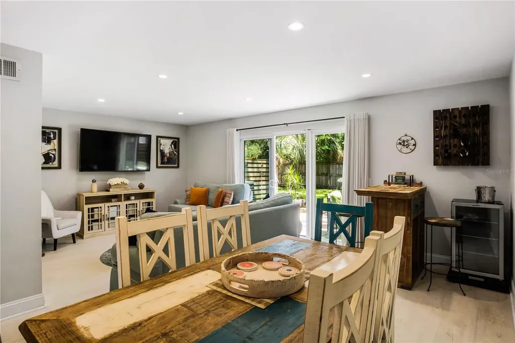 1515 Bayshore Boulevard Dunedin FL 34698