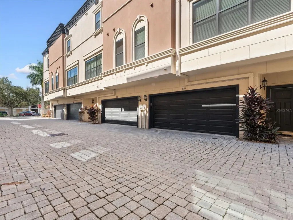 3421 W Horatio Street Tampa FL 33609