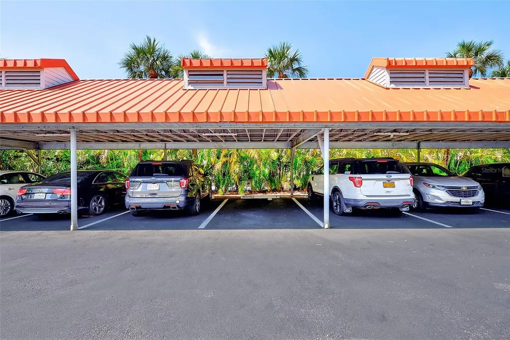 557 Pinellas Bayway S St Petersburg FL 33715