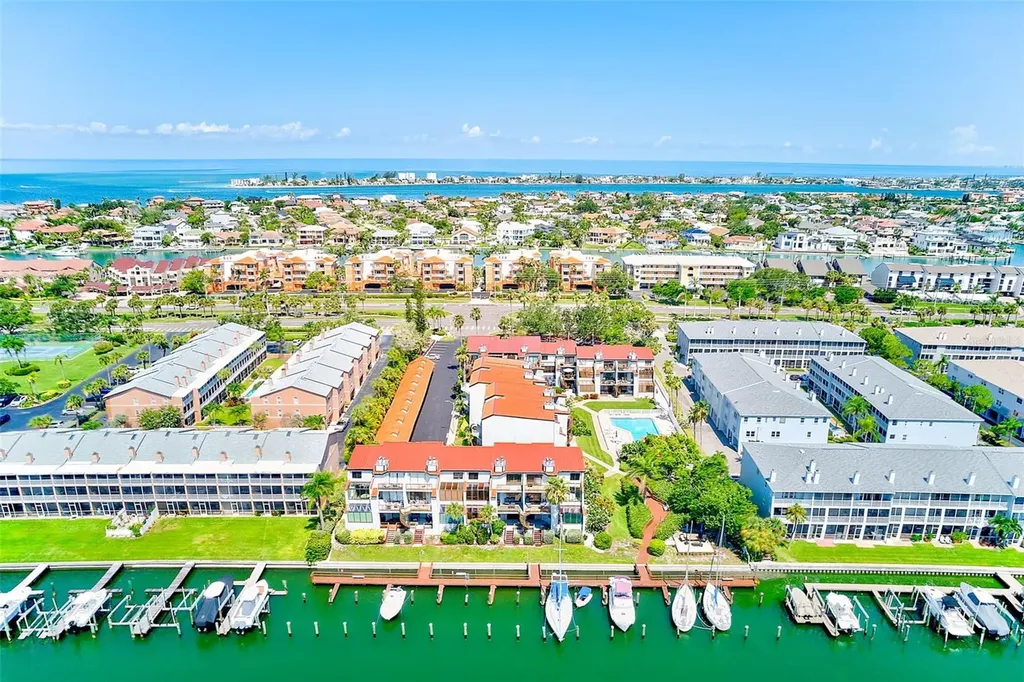 557 Pinellas Bayway S St Petersburg FL 33715