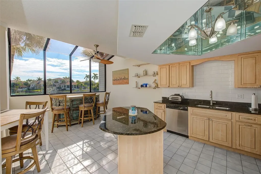 557 Pinellas Bayway S St Petersburg FL 33715