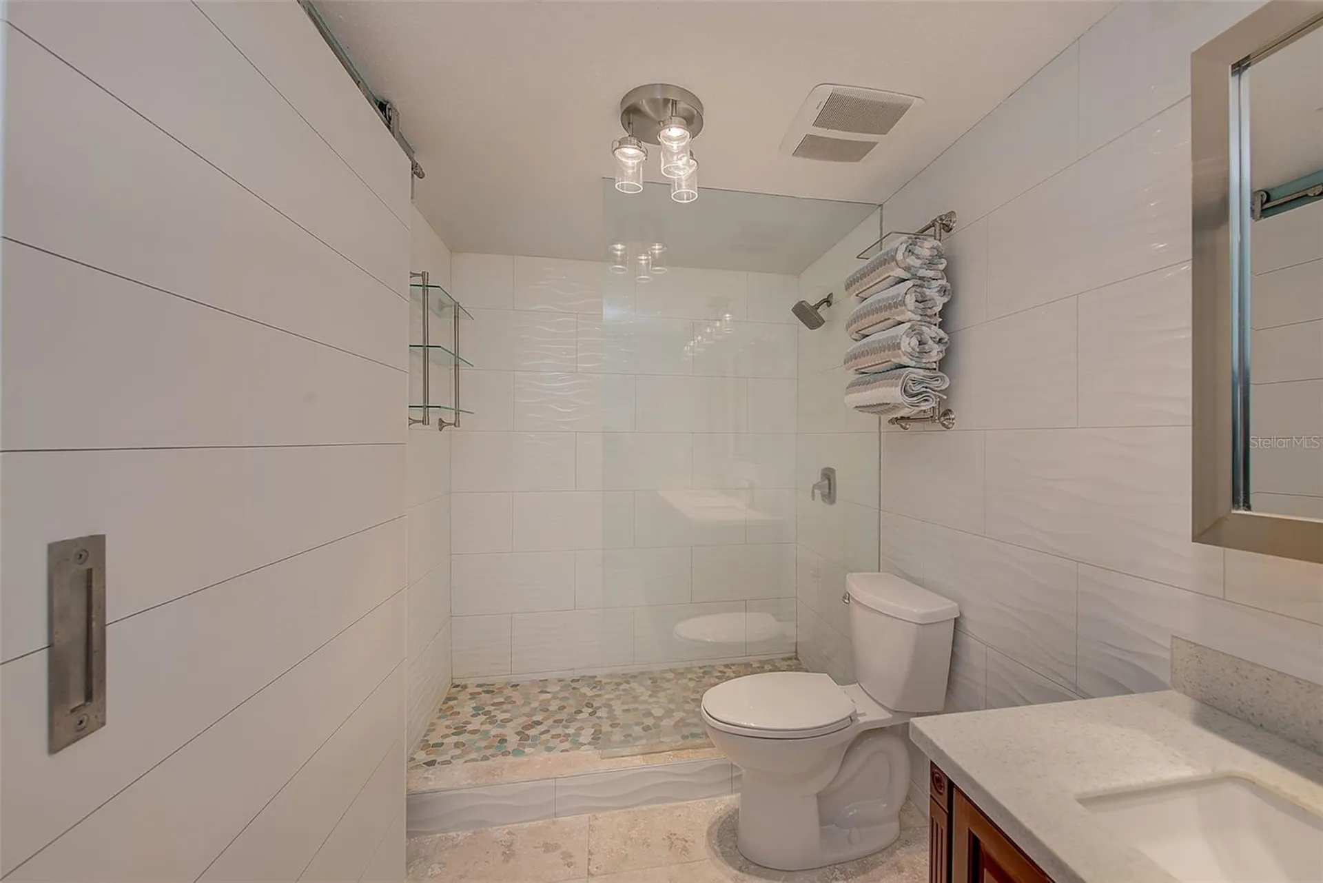 557 Pinellas Bayway S St Petersburg FL 33715