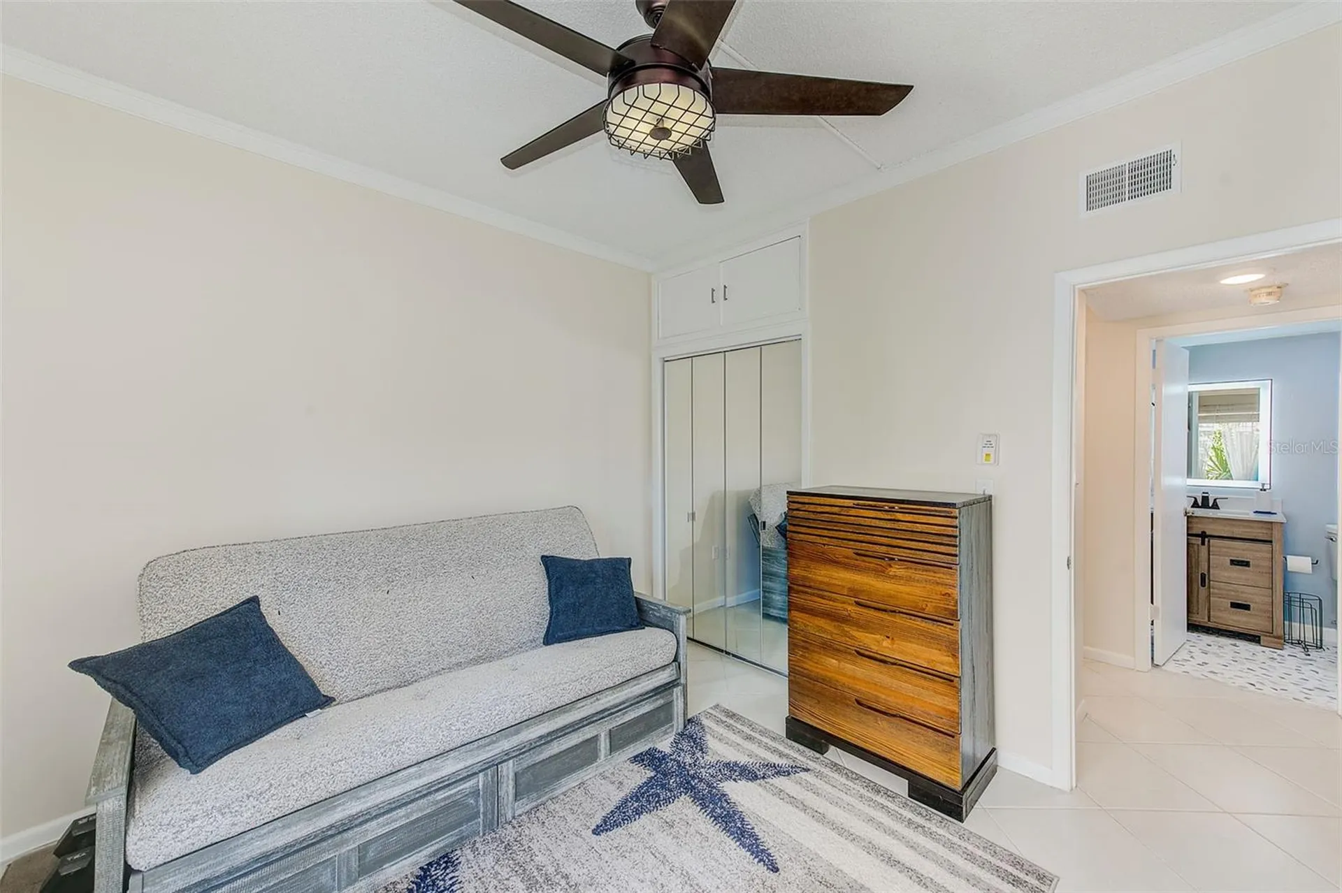 557 Pinellas Bayway S St Petersburg FL 33715