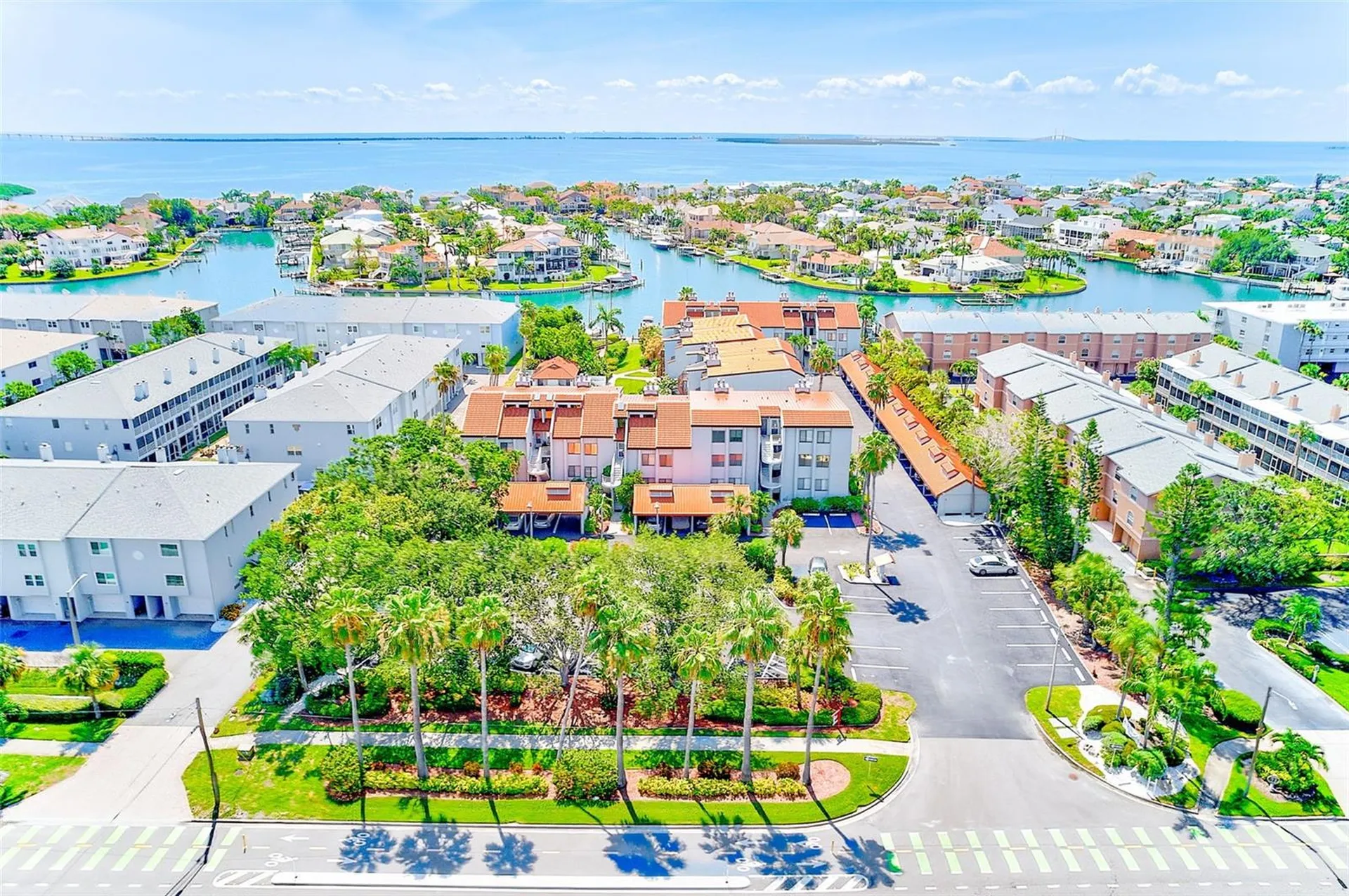 557 Pinellas Bayway S St Petersburg FL 33715