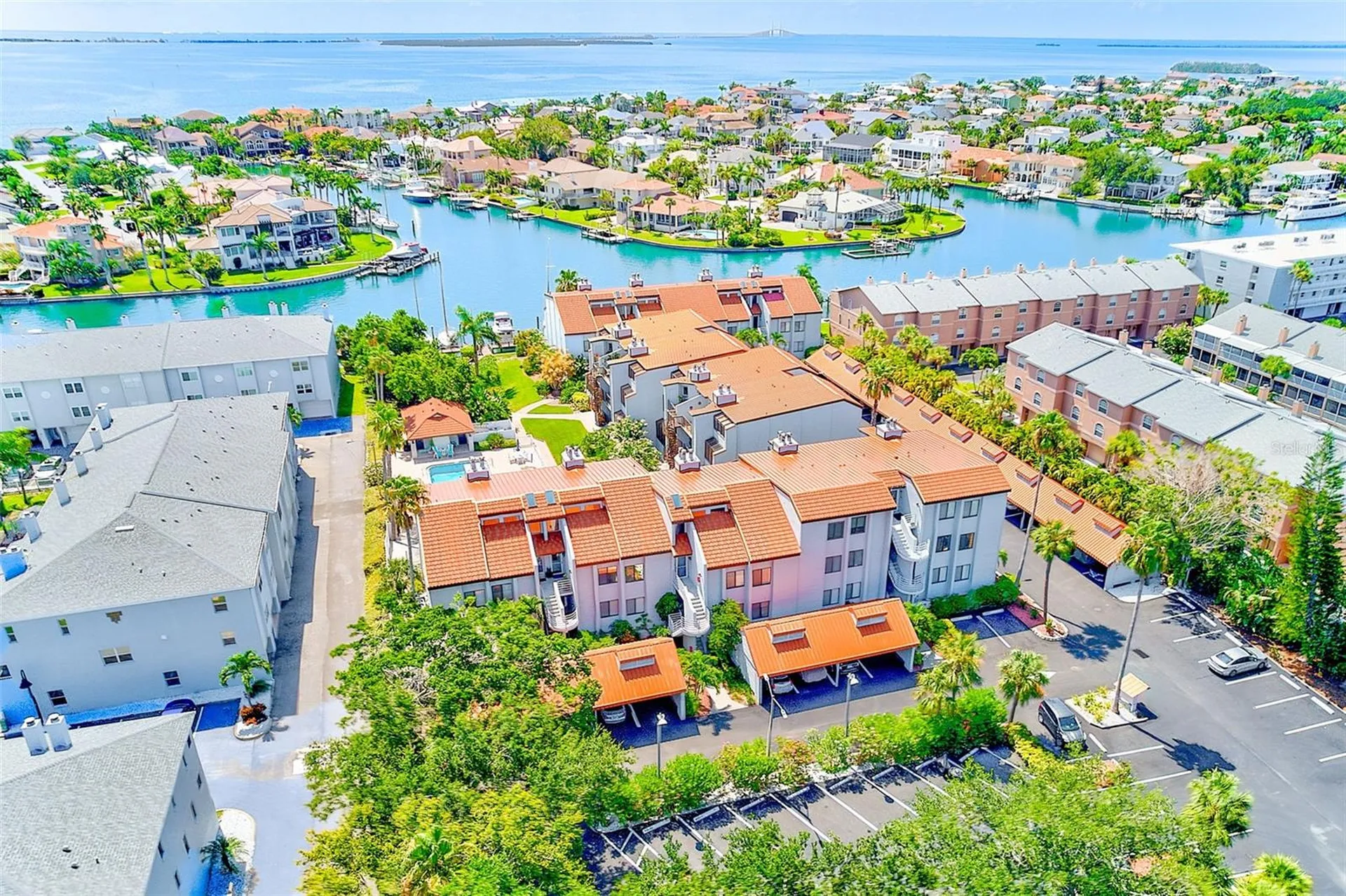 557 Pinellas Bayway S St Petersburg FL 33715