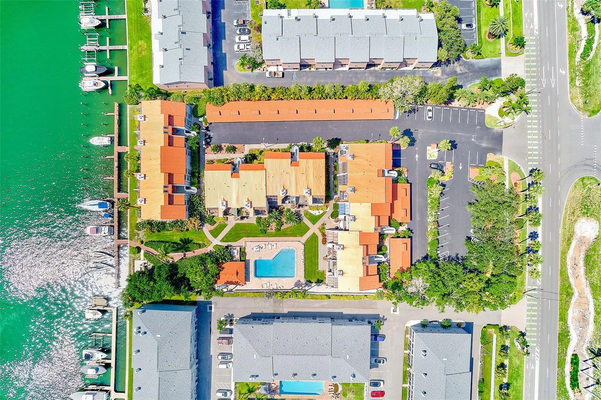 557 Pinellas Bayway S St Petersburg FL 33715