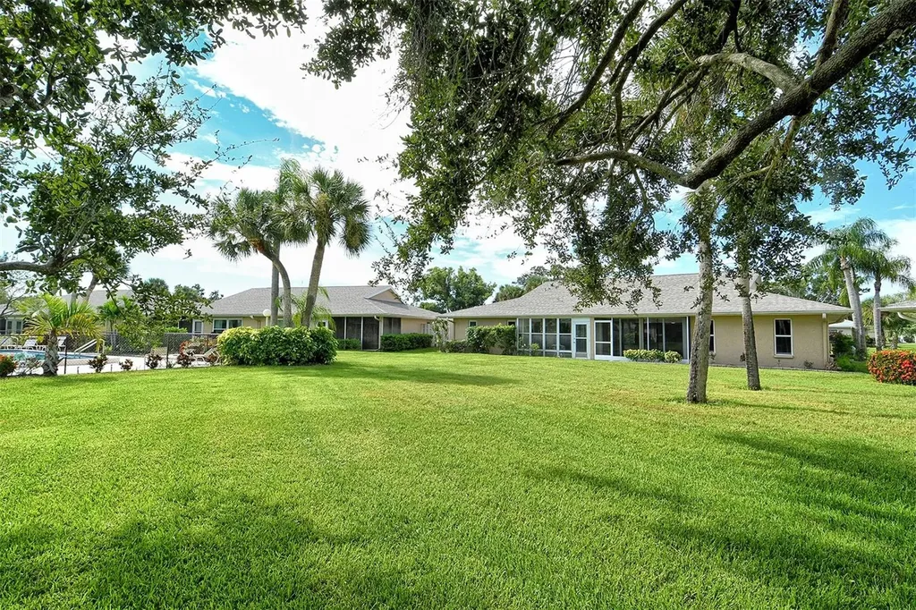 5609 Evergreen Drive Sarasota FL 34233