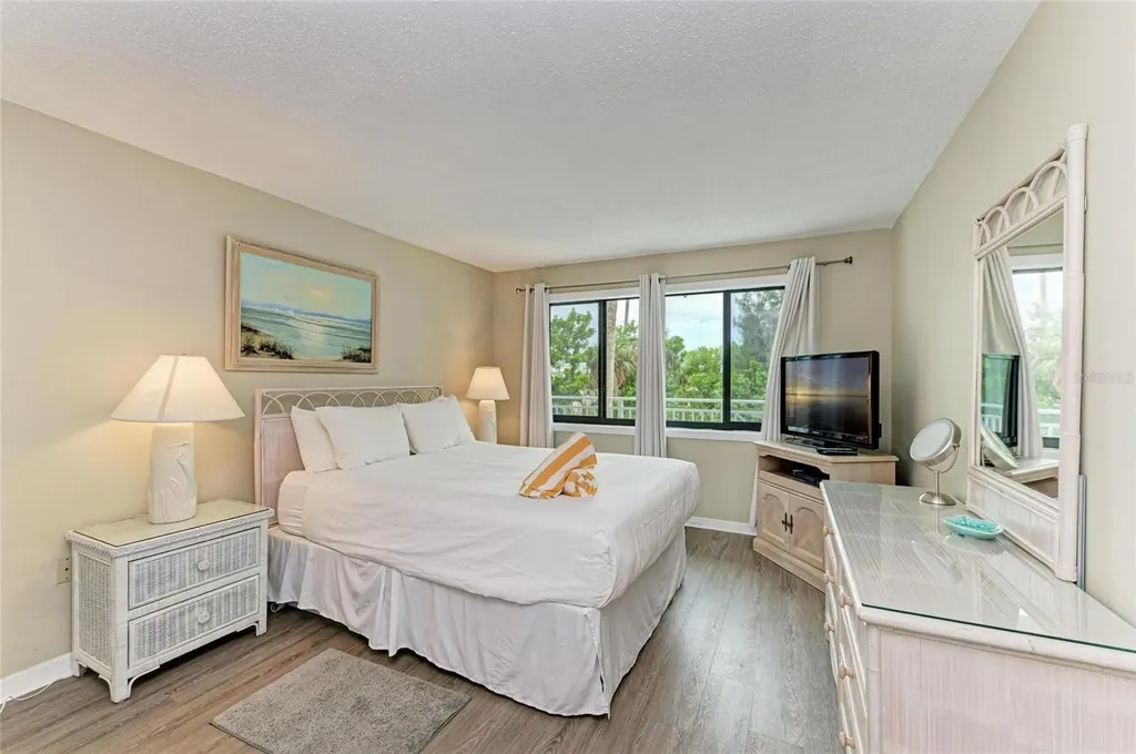 600 Manatee Avenue Holmes Beach FL 34217