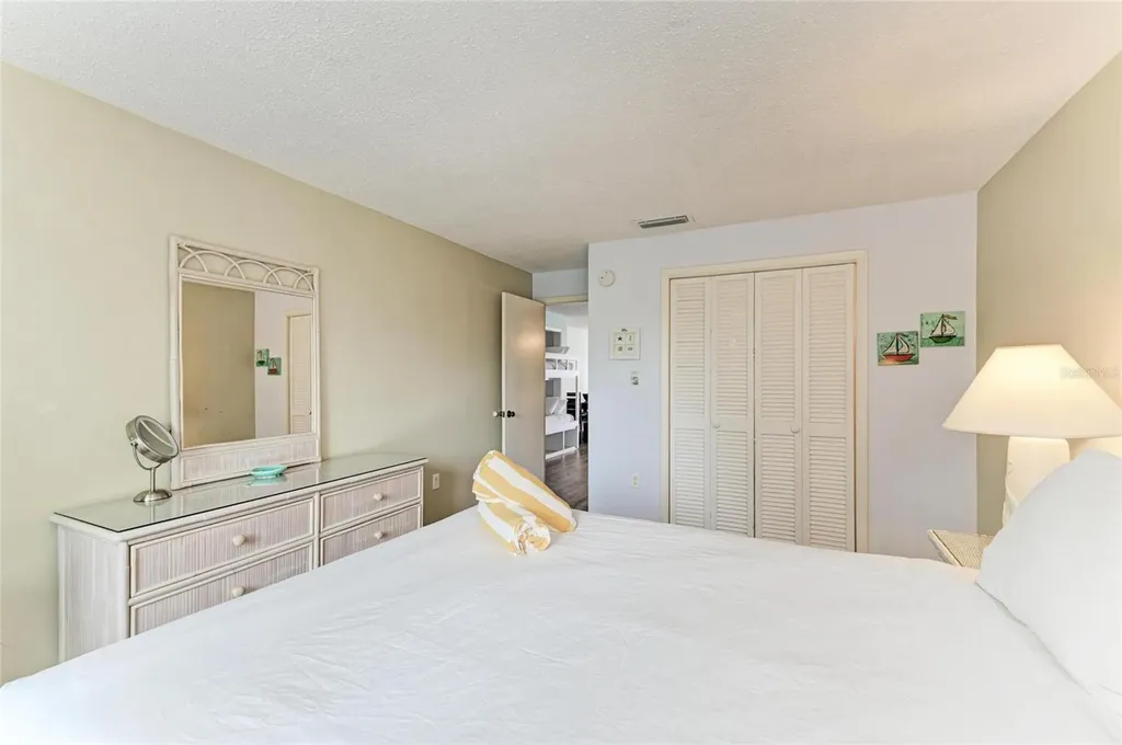 600 Manatee Avenue Holmes Beach FL 34217