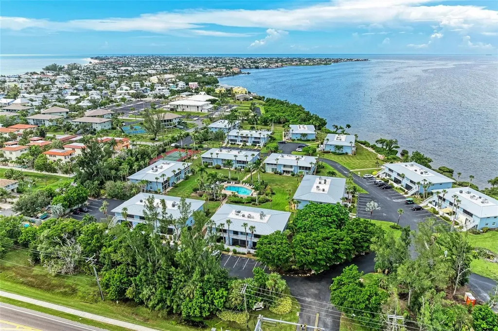 600 Manatee Avenue Holmes Beach FL 34217