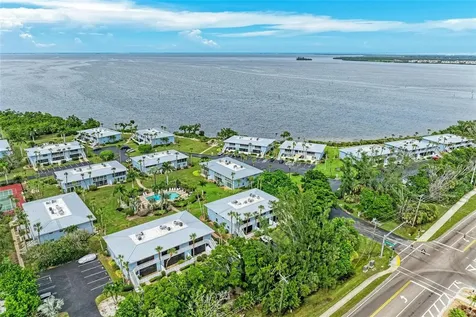 600 Manatee Avenue Holmes Beach FL 34217