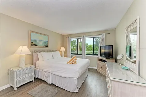600 Manatee Avenue Holmes Beach FL 34217