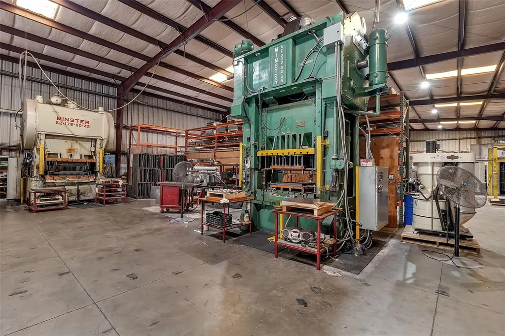 2005 60th Place E Bradenton FL 34203