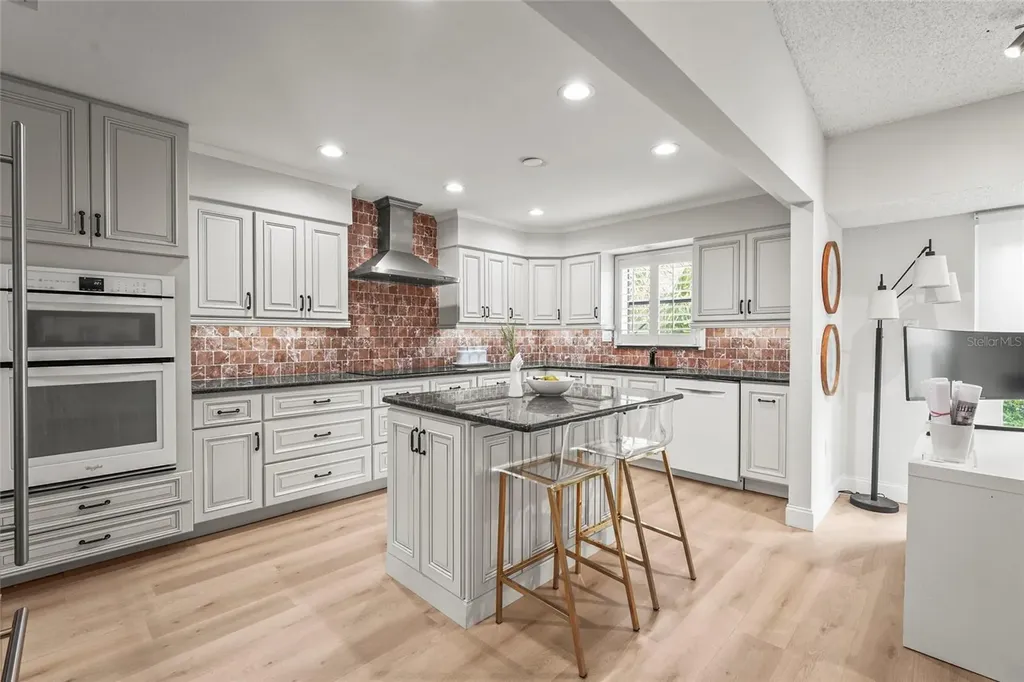 7845 Pine Trace Drive Sarasota FL 34243