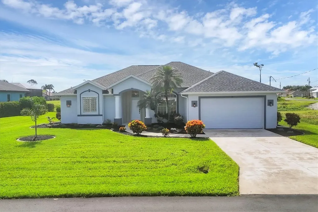 39 Medalist Circle Rotonda West FL 33947