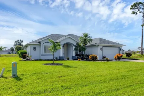 39 Medalist Circle Rotonda West FL 33947