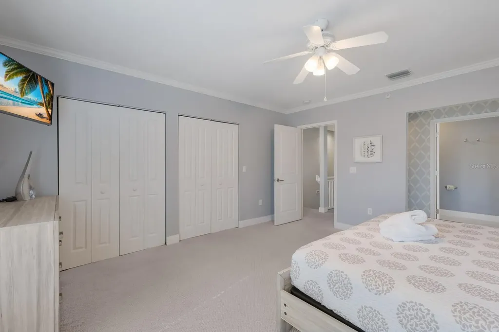 847 Evergreen Way Longboat Key FL 34228