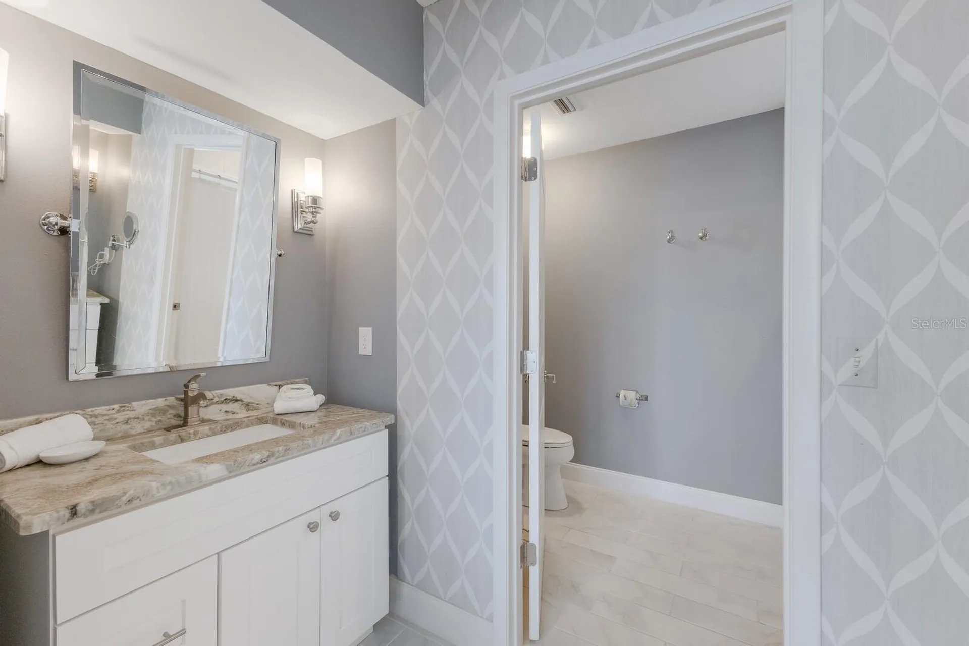 847 Evergreen Way Longboat Key FL 34228