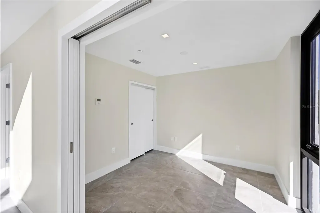 1558 4th Street Sarasota FL 34236