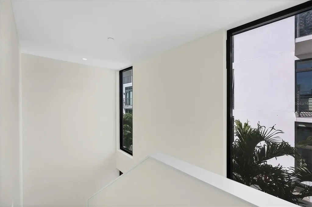 1558 4th Street Sarasota FL 34236