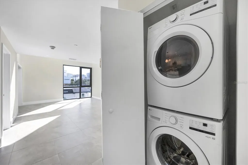 1558 4th Street Sarasota FL 34236