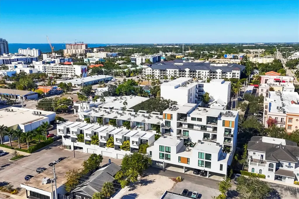 1558 4th Street Sarasota FL 34236