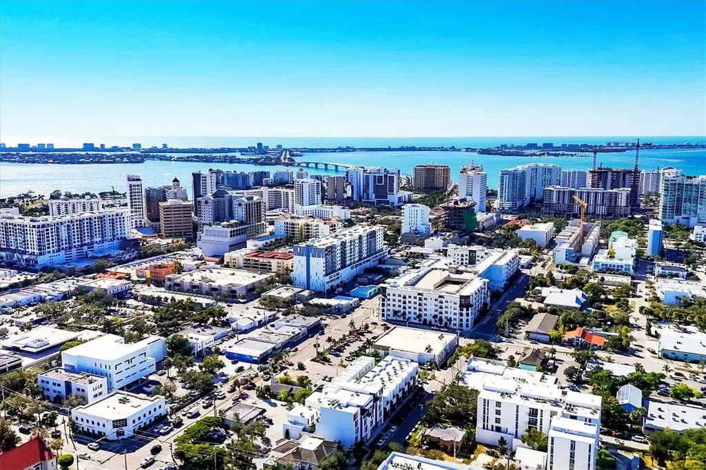 1558 4th Street Sarasota FL 34236