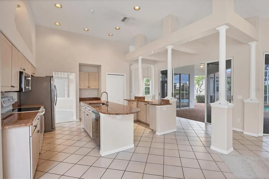 8824 Havenridge Drive Sarasota FL 34238