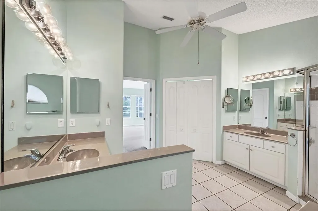 8824 Havenridge Drive Sarasota FL 34238