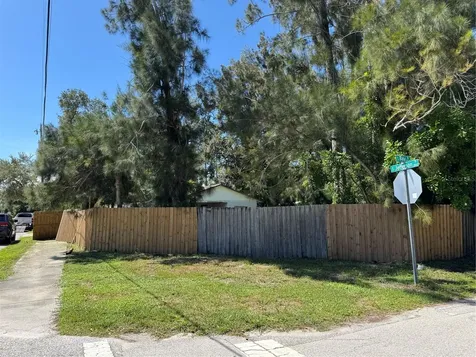 800 S Jefferson Avenue Sarasota FL 34237