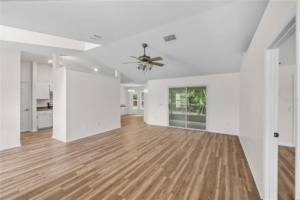 12615 NW Gainesville Road Reddick FL 32686