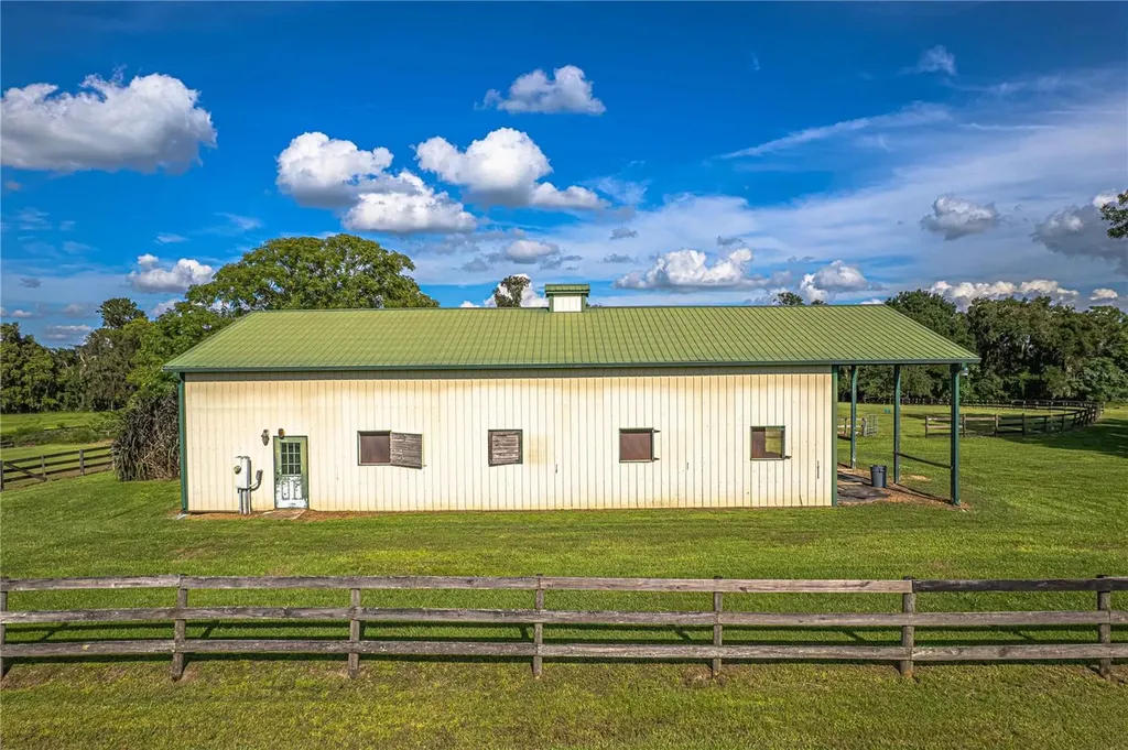 12615 NW Gainesville Road Reddick FL 32686