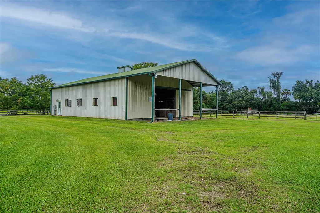 12615 NW Gainesville Road Reddick FL 32686