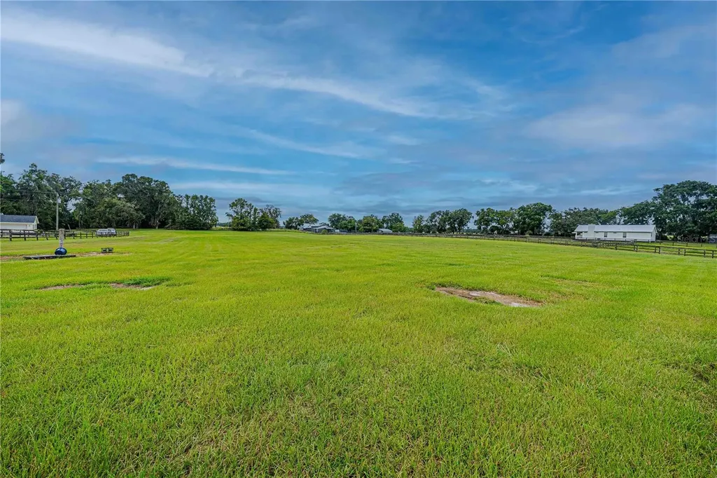 12615 NW Gainesville Road Reddick FL 32686