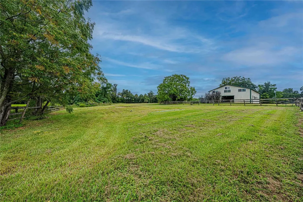 12615 NW Gainesville Road Reddick FL 32686
