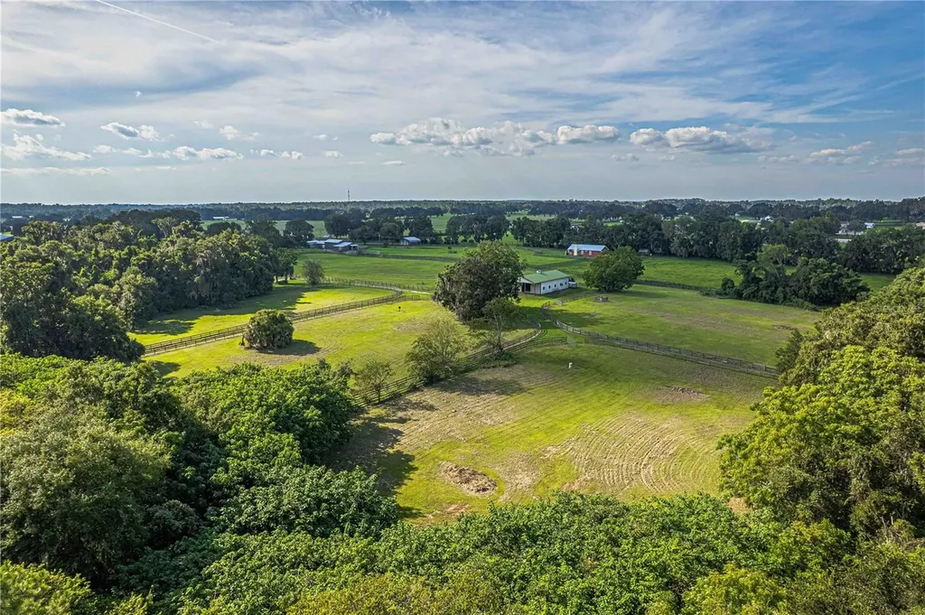 12615 NW Gainesville Road Reddick FL 32686