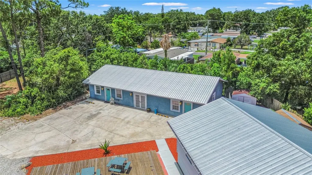 6515 Dimarco Road Tampa FL 33634